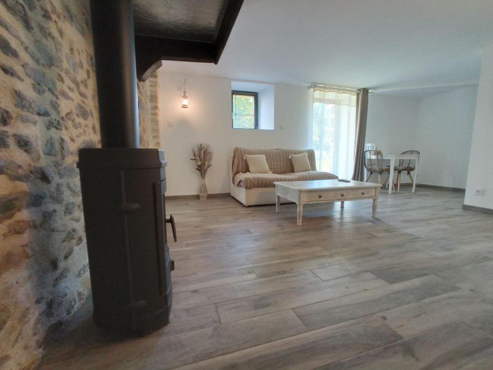 Gite Oust Au Lit Saint-Vincent-sur-Oust Esterno foto