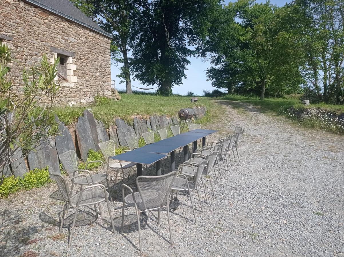 Gite Oust Au Lit Saint-Vincent-sur-Oust Esterno foto